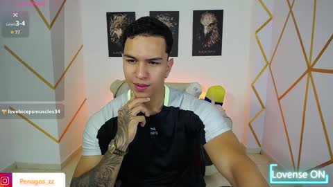 Snapshot of taylor_johnn chatting on 02/08/25, 08:32 Penagos zz    online show from 02/08/25, 08:32