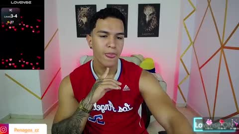 Snapshot of taylor_johnn chatting on 02/14/25, 07:12 Penagos zz    online show from 02/14/25, 07:12