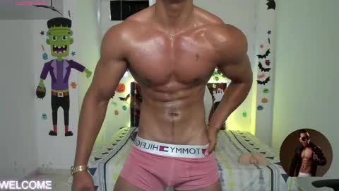 Snapshot of taylor_johnn chatting on 10/11/25, 02:37 Penagos zz    online show from 10/11/25, 02:37