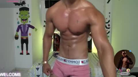 Snapshot of taylor_johnn chatting on 10/19/25, 02:07 Penagos zz    online show from 10/19/25, 02:07