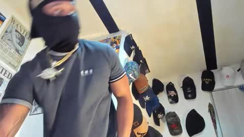 Snapshot of taylor_mccarthy_1 chatting on 09/28/25, 03:12 Taylor Mccarthy online show from 09/28/25, 03:12