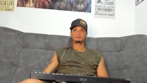 Snapshot of taylor_mccarthy_1 chatting on 10/14/25, 01:50 Taylor Mccarthy online show from 10/14/25, 01:50