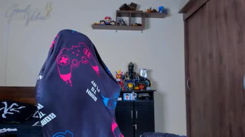 taylor_mclane1 online show from 02/05/26, 06:01