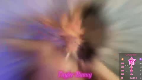 Snapshot of taylor_sanz chatting on 12/25/24, 05:48 Taylor Sanz online show from 12/25/24, 05:48