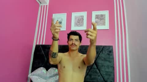 Snapshot of taylor_steele chatting on 04/14/26, 01:06 taylor_steele online show from 04/14/26, 01:06