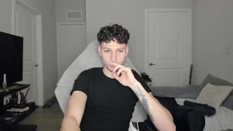 Snapshot of taylorcamz chatting on 04/03/26, 03:37 taylorcamz online show from 04/03/26, 03:37