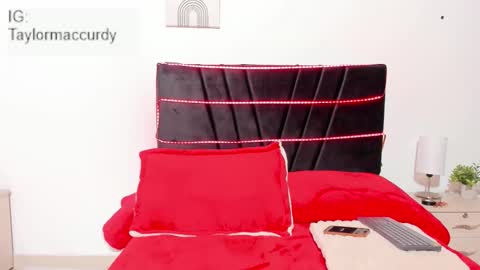 taylormaccurdy_ online show from 11/28/25, 02:53