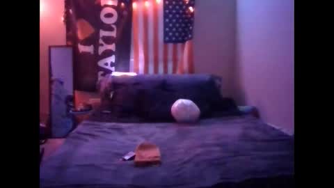 Snapshot of taylorriot chatting on 09/17/25, 12:12 Taylor Riot online show from 09/17/25, 12:12