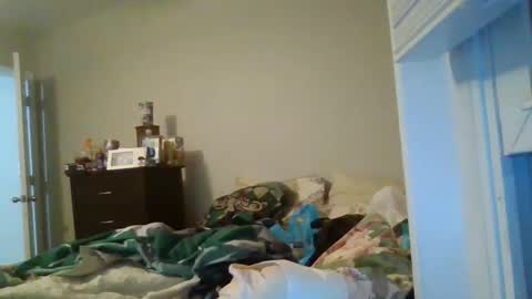 Snapshot of taylorslay chatting on 04/23/26, 12:12 taylorslay online show from 04/23/26, 12:12