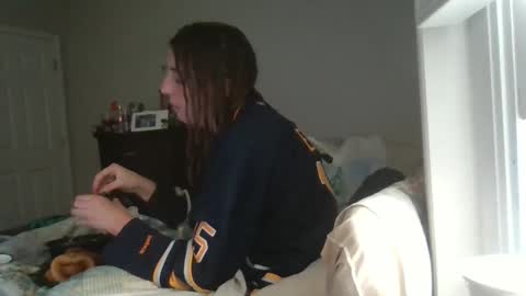 Snapshot of taylorslay chatting on 04/26/26, 07:33 taylorslay online show from 04/26/26, 07:33