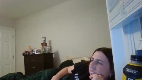Snapshot of taylorslay chatting on 05/18/26, 04:07 taylorslay online show from 05/18/26, 04:07