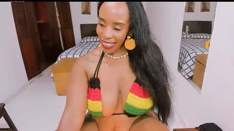 Snapshot of taylorslims chatting on 10/16/25, 07:59 taylorslims online show from 10/16/25, 07:59