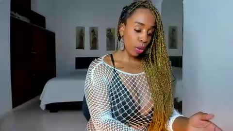 Snapshot of taylorslims chatting on 07/11/26, 05:59 taylorslims online show from 07/11/26, 05:59