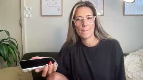 Snapshot of taylorslittlekingdom chatting on 03/13/26, 10:38 Taylor online show from 03/13/26, 10:38