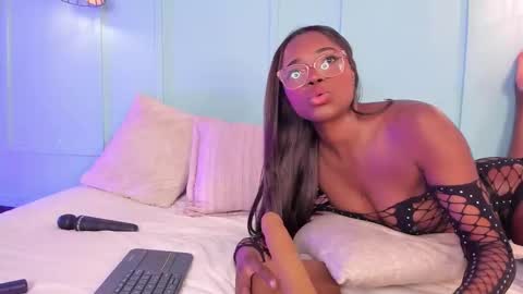 Snapshot of taylorviidal chatting on 03/10/26, 01:05 taylor online show from 03/10/26, 01:05