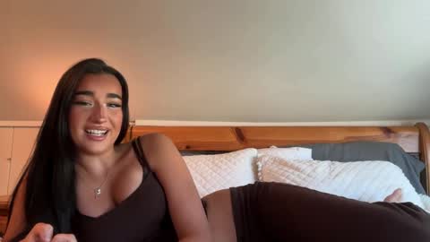Snapshot of taylorxviolet chatting on 05/30/26, 08:50 Tayy online show from 05/30/26, 08:50