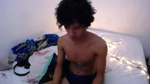 Snapshot of tayronx33 chatting on 12/29/24, 03:57 Tayron online show from 12/29/24, 03:57