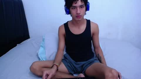 Snapshot of tayronx33 chatting on 01/17/25, 12:10 Tayron online show from 01/17/25, 12:10