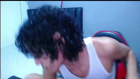 Snapshot of tayronx33 chatting on 10/16/25, 03:35 Tayron online show from 10/16/25, 03:35