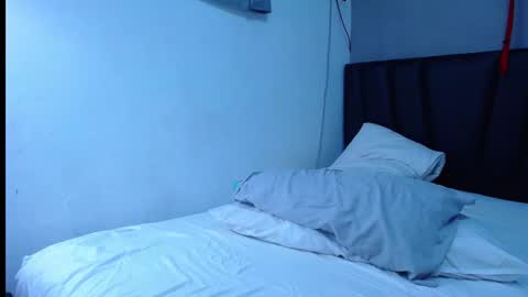 Tayron online show from 11/19/25, 06:08