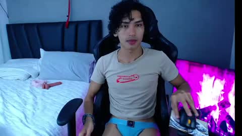 Tayron online show from 04/27/26, 03:21