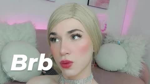 Sofia online show from 10/09/25, 03:10