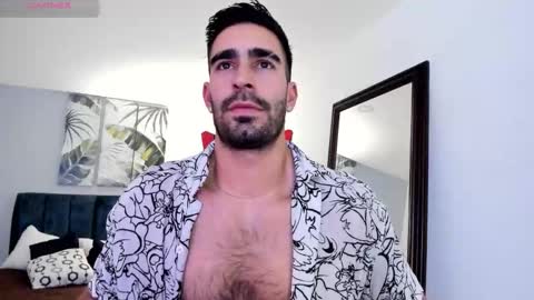 Snapshot of tbastian chatting on 11/17/25, 07:52 BASTIAN online show from 11/17/25, 07:52