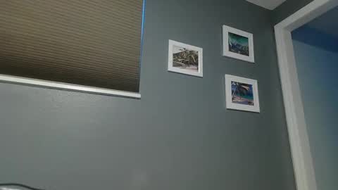 Snapshot of tbiz82 chatting on 02/13/25, 12:35 Tbiz82 online show from 02/13/25, 12:35