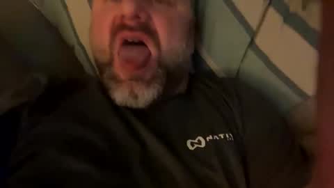 Snapshot of tbiz82 chatting on 03/09/25, 08:51 Tbiz82 online show from 03/09/25, 08:51