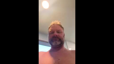 Snapshot of tbiz82 chatting on 03/10/25, 12:29 Tbiz82 online show from 03/10/25, 12:29