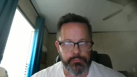 Snapshot of tdhawk87 chatting on 03/19/26, 06:23 tdhawk87 online show from 03/19/26, 06:23