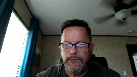 Snapshot of tdhawk87 chatting on 06/11/26, 08:18 tdhawk87 online show from 06/11/26, 08:18