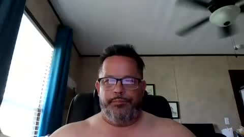Snapshot of tdhawk87 chatting on 06/12/26, 09:03 tdhawk87 online show from 06/12/26, 09:03