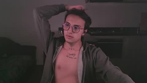 Teo independent model online show from 02/14/25, 03:11