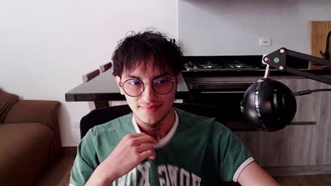 Snapshot of te0__0 chatting on 04/09/26, 01:49 Teo independent model online show from 04/09/26, 01:49