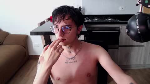 Snapshot of te0__0 chatting on 04/14/26, 01:50 Teo independent model online show from 04/14/26, 01:50