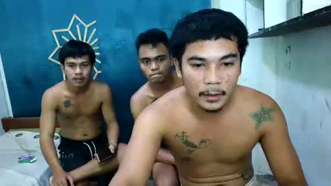 teahyun_yeongsu online show from 10/29/25, 05:36