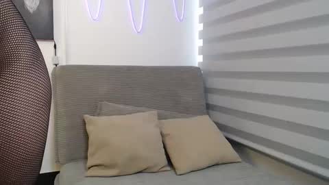 DYNAMITE DUO69 online show from 10/09/25, 02:48