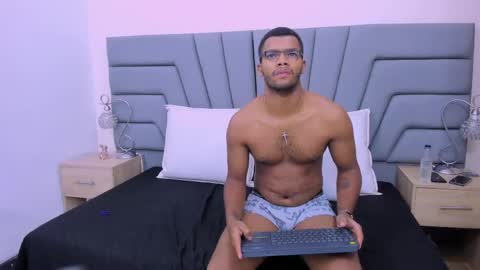 Marco y Luna  online show from 05/19/26, 11:27