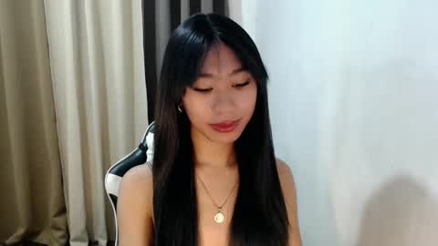 Snapshot of teamo_kiara chatting on 02/15/26, 11:08 your future wife online show from 02/15/26, 11:08