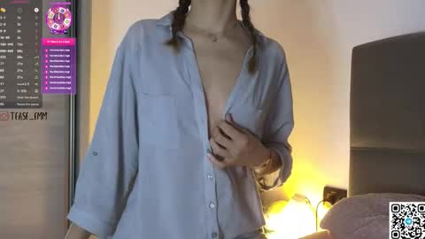 Snapshot of tease_me__ chatting on 03/09/26, 09:19 Em online show from 03/09/26, 09:19