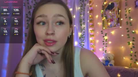 Snapshot of tease_mee_now chatting on 11/14/25, 03:55 Eva online show from 11/14/25, 03:55