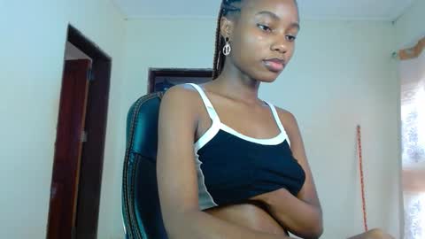 queen online show from 11/09/25, 10:24