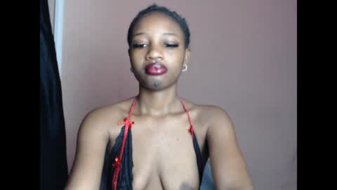Snapshot of teasexkitty chatting on 04/16/26, 11:18 teasexkitty online show from 04/16/26, 11:18