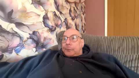 Mark online show from 02/22/26, 02:04