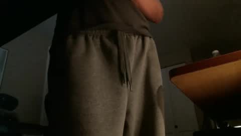 Snapshot of techloot chatting on 11/24/25, 01:27 techloot online show from 11/24/25, 01:27