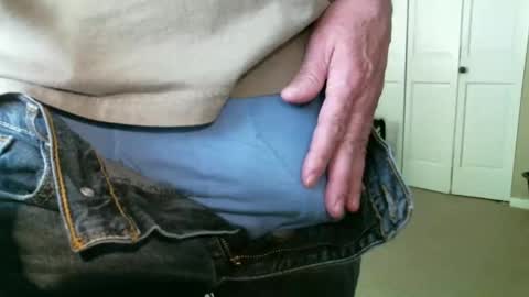 Snapshot of techloot chatting on 03/30/26, 04:08 techloot online show from 03/30/26, 04:08