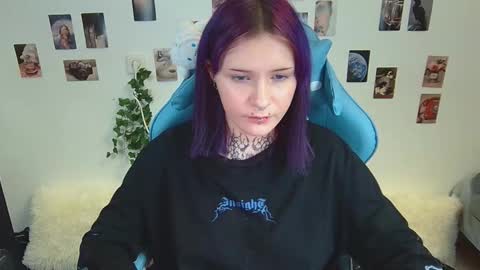 Snapshot of technical_face_powder_error chatting on 11/22/25, 11:42 technical_face_powder_error online show from 11/22/25, 11:42