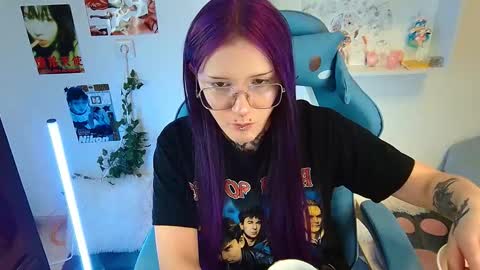 Snapshot of technical_face_powder_error chatting on 12/14/25, 09:03 technical_face_powder_error online show from 12/14/25, 09:03