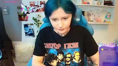 Snapshot of technical_face_powder_error chatting on 04/15/26, 12:12 technical_face_powder_error online show from 04/15/26, 12:12